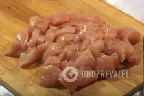 Курица, тушеная в сливках на сковороде - Шаг 2 Курица, тушеная в сливках на сковороде - Шаг 2