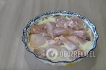 Тушкована курка у вершково-часниковому соусі - Крок 3 Тушкована курка у вершково-часниковому соусі - Крок 3