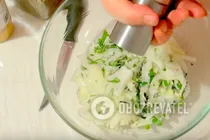 Тушкована курка з картоплею у вершках - Крок 3 Тушкована курка з картоплею у вершках - Крок 3