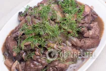 Курица с грибами, тушеная в красном вине - Шаг 12 Курица с грибами, тушеная в красном вине - Шаг 12