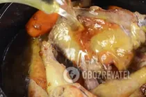 Курица, тушеная в красном вине - Шаг 12 Курица, тушеная в красном вине - Шаг 12