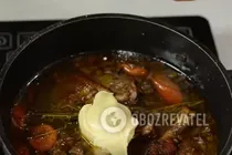Курица, тушеная в красном вине - Шаг 15 Курица, тушеная в красном вине - Шаг 15