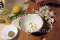 Курица, тушеная в белом вине - Шаг 1 Курица, тушеная в белом вине - Шаг 1