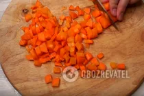 Тушкована курка з картоплею в горщику - Крок 3 Тушкована курка з картоплею в горщику - Крок 3