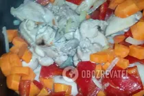 Тушкована курка з картоплею та овочами в мультиварці - Крок 7 Тушкована курка з картоплею та овочами в мультиварці - Крок 7