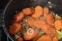 Курица, тушеная в красном вине - Шаг 7 Курица, тушеная в красном вине - Шаг 7