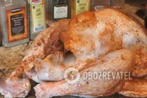 Індичка, фарширована чорносливом і яблуками - Крок 2 Індичка, фарширована чорносливом і яблуками - Крок 2