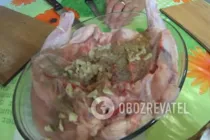 Курка в рукаві з овочами - Крок 3 Курка в рукаві з овочами - Крок 3