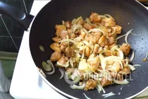 Жареное куриное филе по-корейски - Шаг 5 Жареное куриное филе по-корейски - Шаг 5