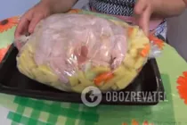 Курка в рукаві з овочами - Крок 8 Курка в рукаві з овочами - Крок 8