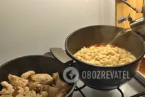 Тушеная курица с фасолью и луком - Шаг 10 Тушеная курица с фасолью и луком - Шаг 10