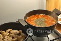 Тушеная курица с фасолью и луком - Шаг 11 Тушеная курица с фасолью и луком - Шаг 11