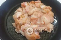 Тушкована курка з квасолею в томатному соусі - Крок 3 Тушкована курка з квасолею в томатному соусі - Крок 3