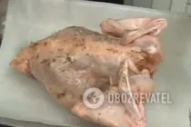Індичка, фарширована гречкою і чорносливом - Крок 6 Індичка, фарширована гречкою і чорносливом - Крок 6
