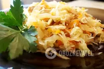 Тушеная курица с капустой и сухофруктами в мультиварке - Шаг 6 Тушеная курица с капустой и сухофруктами в мультиварке - Шаг 6