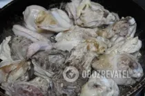 Тушеная курица с орехами по-сочински - Шаг 3 Тушеная курица с орехами по-сочински - Шаг 3