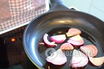 Тушеная курица с сухофруктами и медом - Шаг 3 Тушеная курица с сухофруктами и медом - Шаг 3