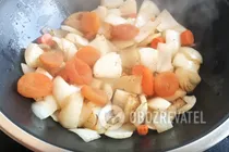 Тушкована курка з сухофруктами - Крок 6 Тушкована курка з сухофруктами - Крок 6