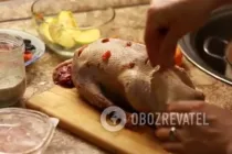 Гуска в рукаві з курагою і чорносливом - Крок 5 Гуска в рукаві з курагою і чорносливом - Крок 5