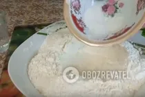 Вареники з сирою картоплею - Крок 1 Вареники з сирою картоплею - Крок 1