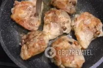Жареные окорочка с чесноком - Шаг 5 Жареные окорочка с чесноком - Шаг 5