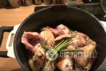 Тушкована курка у власному соку - Крок 3 Тушкована курка у власному соку - Крок 3