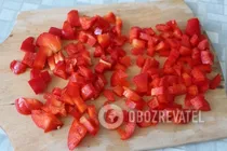 Індичка, фарширована перцем і чорносливом - Крок 3 Індичка, фарширована перцем і чорносливом - Крок 3