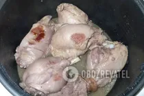 Курица, тушеная в томатном соусе с помидорами - Шаг 2 Курица, тушеная в томатном соусе с помидорами - Шаг 2
