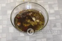 Гусь, фаршированный яблоками с капустой - Шаг 3 Гусь, фаршированный яблоками с капустой - Шаг 3
