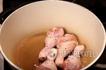Курка, тушкована з грибами та овочами - Крок 3 Курка, тушкована з грибами та овочами - Крок 3