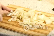 Тушкована курка в молоці з часником - Крок 2 Тушкована курка в молоці з часником - Крок 2