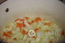 Тушкована курка в молоці з картоплею - Крок 1 Тушкована курка в молоці з картоплею - Крок 1