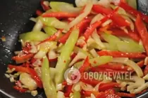 Жареное куриное филе с сельдереем - Шаг 6 Жареное куриное филе с сельдереем - Шаг 6