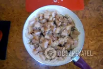 Жареное куриное филе в соевом соусе - Шаг 4 Жареное куриное филе в соевом соусе - Шаг 4