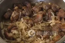 Жареная свинина с луком на сковороде - Шаг 6 Жареная свинина с луком на сковороде - Шаг 6