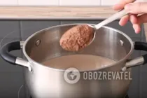 Горячий шоколад с фруктовым сиропом - Шаг 4 Горячий шоколад с фруктовым сиропом - Шаг 4