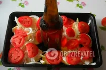 Курица на бутылке со сметаной и овощами - Шаг 5 Курица на бутылке со сметаной и овощами - Шаг 5