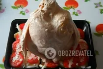 Курица на бутылке со сметаной и овощами - Шаг 6 Курица на бутылке со сметаной и овощами - Шаг 6