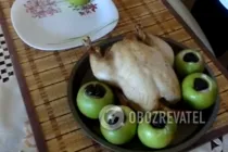 Курица, фаршированная черносливом и яблоками - Шаг 7 Курица, фаршированная черносливом и яблоками - Шаг 7