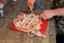 Курица, фаршированная блинами и печенью - Шаг 8 Курица, фаршированная блинами и печенью - Шаг 8