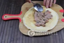 Курица, фаршированная блинами с грибами - Шаг 8 Курица, фаршированная блинами с грибами - Шаг 8