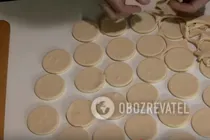 Вареники с грибами и сыром - Шаг 8 Вареники с грибами и сыром - Шаг 8