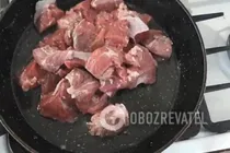 Жареная телятина с луком - Шаг 2 Жареная телятина с луком - Шаг 2