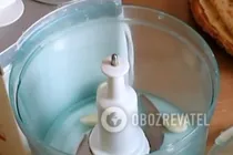 Курица, фаршированная блинами - Шаг 2 Курица, фаршированная блинами - Шаг 2