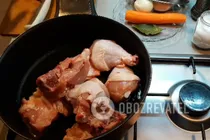 Тушкована курка з картоплею - Крок 2 Тушкована курка з картоплею - Крок 2