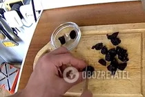 Настоянка на чорносливі з роздинками - Крок 1 Настоянка на чорносливі з роздинками - Крок 1