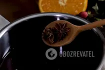 Глинтвейн с клюквенным соком - Шаг 2 Глинтвейн с клюквенным соком - Шаг 2