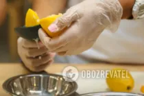 Персиковий крюшон із шампанським - Крок 5 Персиковий крюшон із шампанським - Крок 5