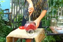Малиново-чорничний лікер - Крок 1 Малиново-чорничний лікер - Крок 1