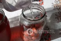 Полуничний лікер на горілці з цукром - Крок 7 Полуничний лікер на горілці з цукром - Крок 7